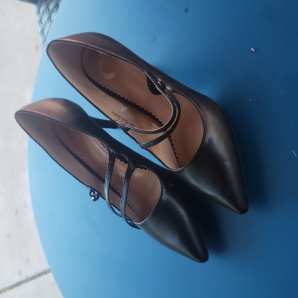 Journee collection Shoes size 8, new, black color